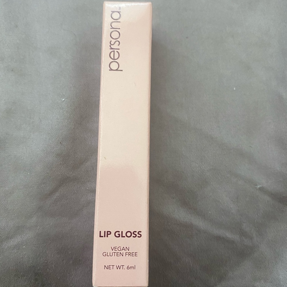 Persona Lip Gloss in color “Honey”